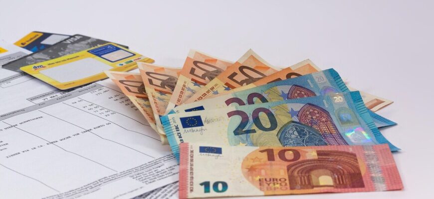 money, euro, currency, europe, dollar bill, financial world, finance, banknote, transfer, invoice, visa card, postbank, cheque guarantee card, payback, bank, euro, euro, euro, euro, invoice, invoice, invoice, invoice, invoice