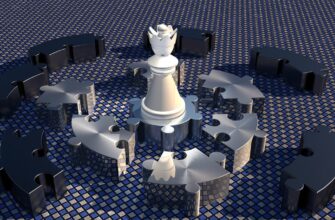 lady, chess piece, circular puzzle